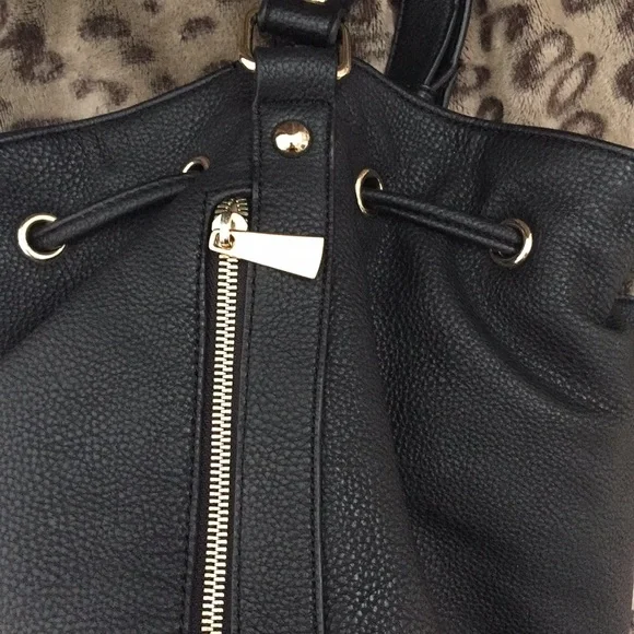 HEYS Drawstring Pebbled Bucket Bag - Picture 10 of 13